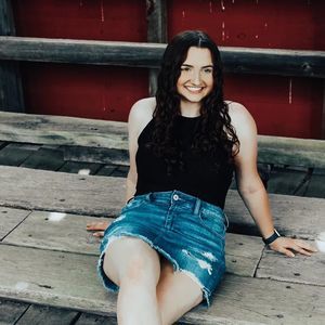 Meet your Posher, Hailey